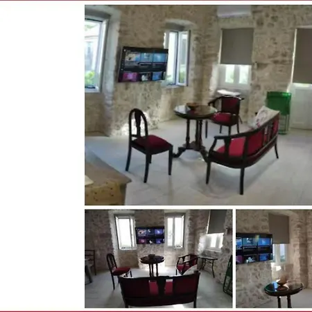 Alexandra's Coffee House Διαμέρισμα *